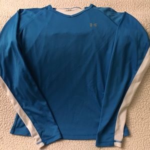 Under Armor top