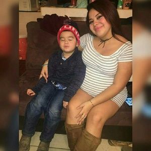 Meet your Posher, Dania