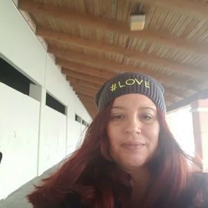 Meet your Posher, Idalia