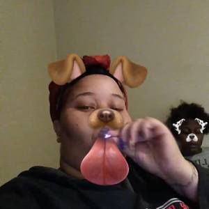 Meet your Posher, Monique