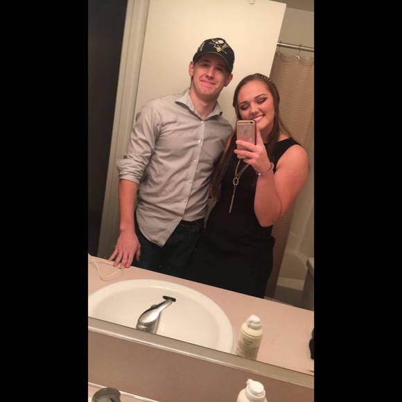 Meet your Posher, Katelyn - Picture 1 of 1