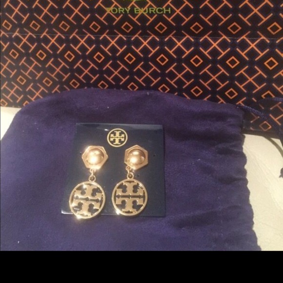 Tory burch earring