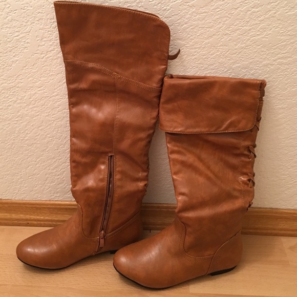 Tan convertible boots