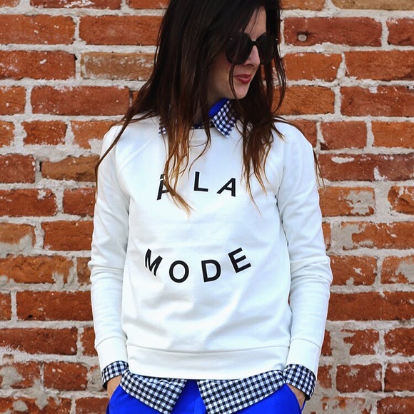 Banana Republic Sweaters - Banana Republic 'A La Mode' graphic sweatshirt