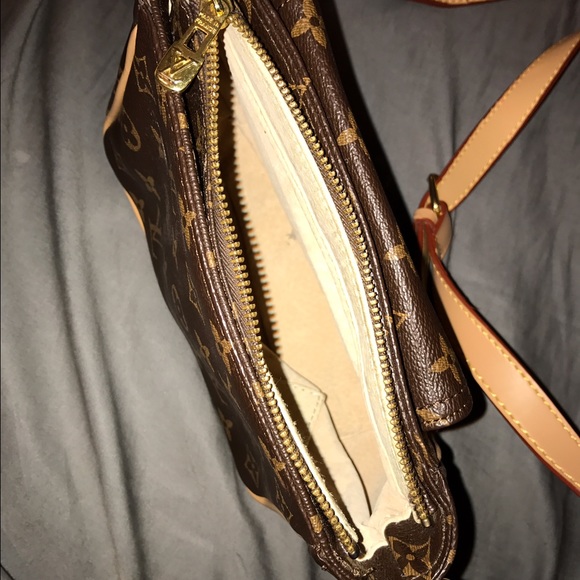 Louse Vuitton purse - Picture 3 of 3