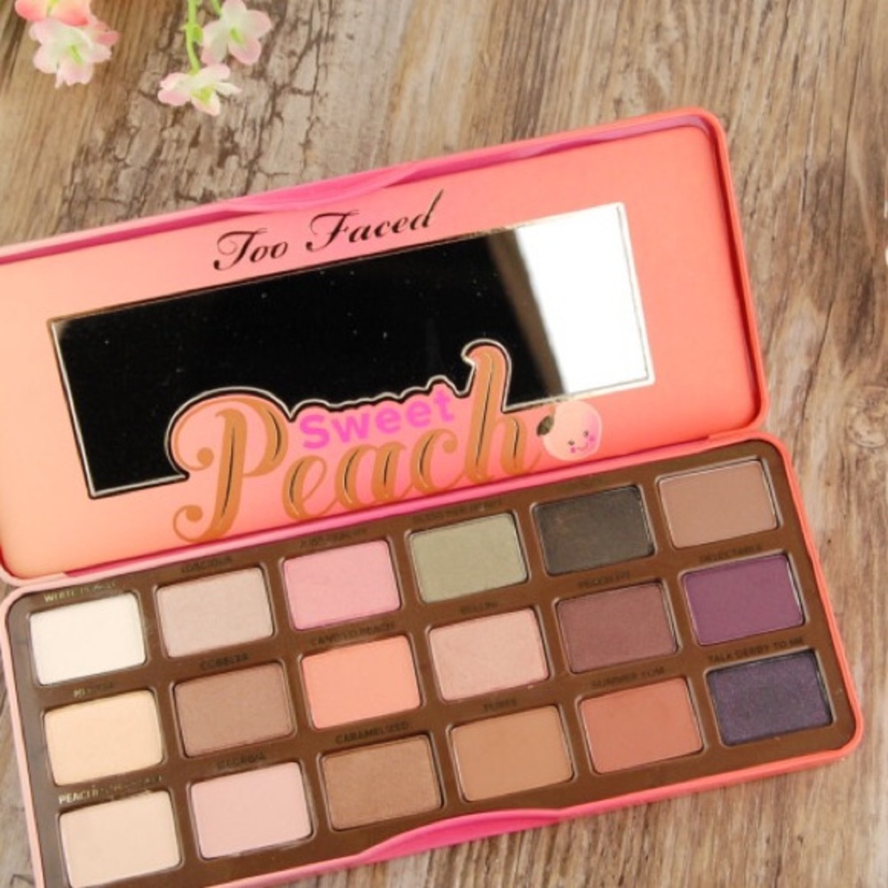 •NWT• Authentic Too Faced Sweet Peach Palette