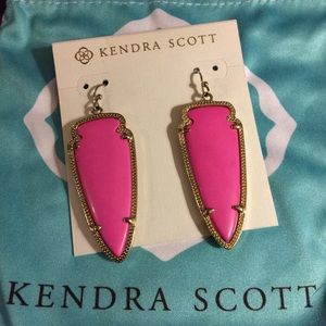Kendra Scott Skylar Magenta Pink Earrings NWT