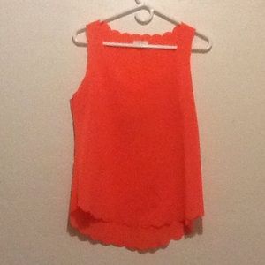 tank top salmon color