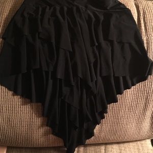 Sexy Hi-lo black skirt in Medium!