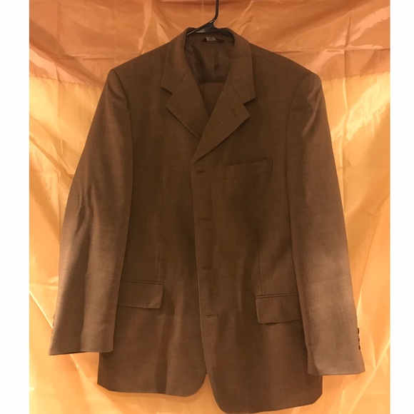 Men's Dress Suit (42R)