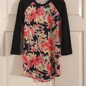 LuLaRoe black printed randy XS. NWOT.