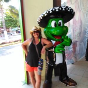 Meet your Posher, Kim