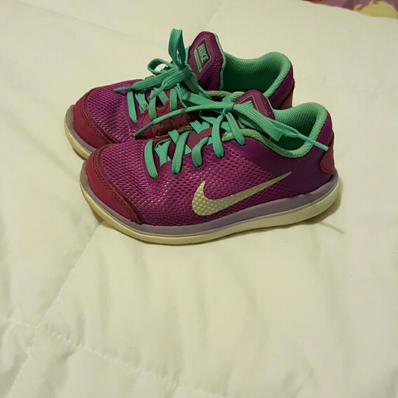 Girls Nike flex fusion 2016 run shoes
