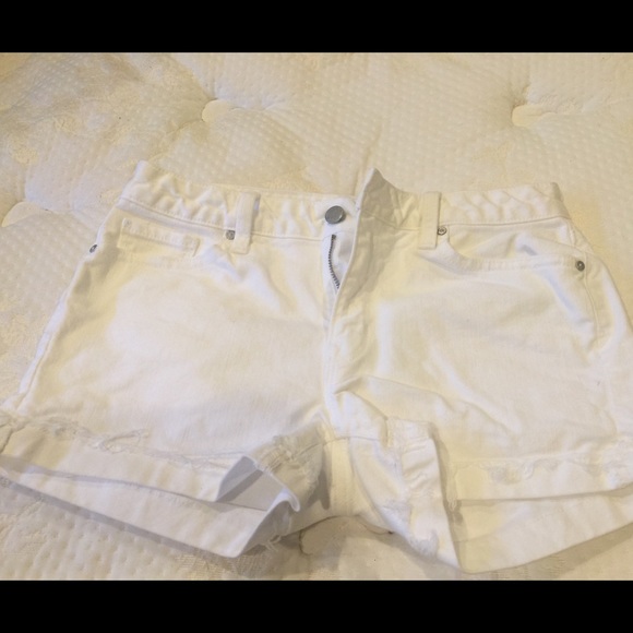 Gap shorts