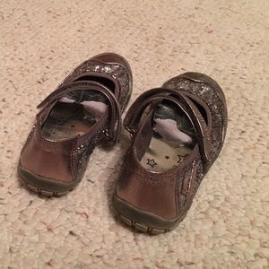 Kenneth Cole reaction size 8 children silver