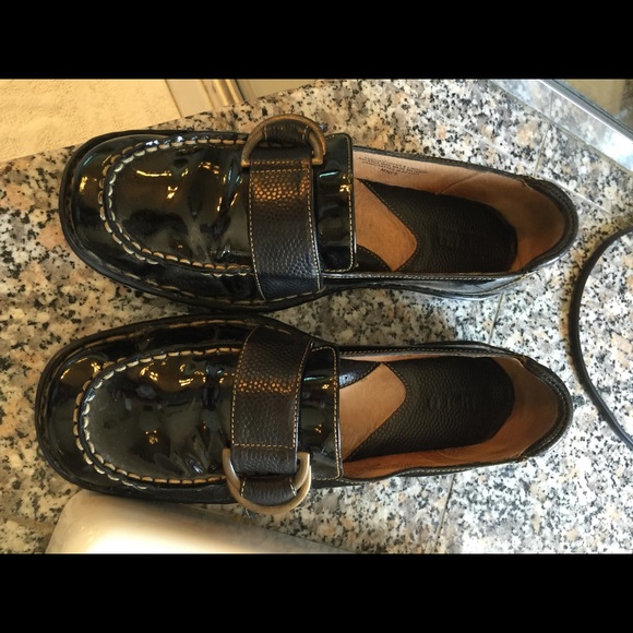 Gorgeous Born Patent Leather Black flats