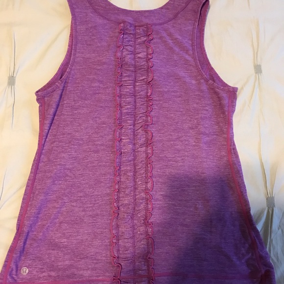 lululemon athletica Tops - Lululemon workout top