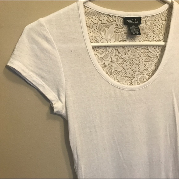 Rue 21 Lace Back White Tee - Picture 3 of 4
