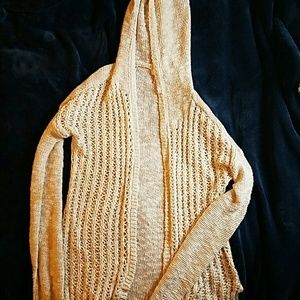 Beige hooded sweeter