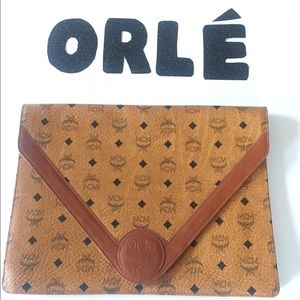 MCM Business Attaché for legal size documents.