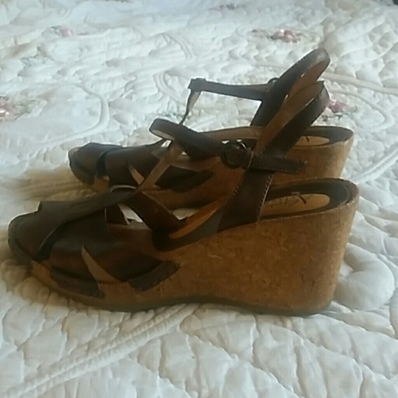 Wedge sandals