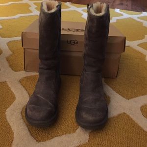 Grey zip up uggs authentic!