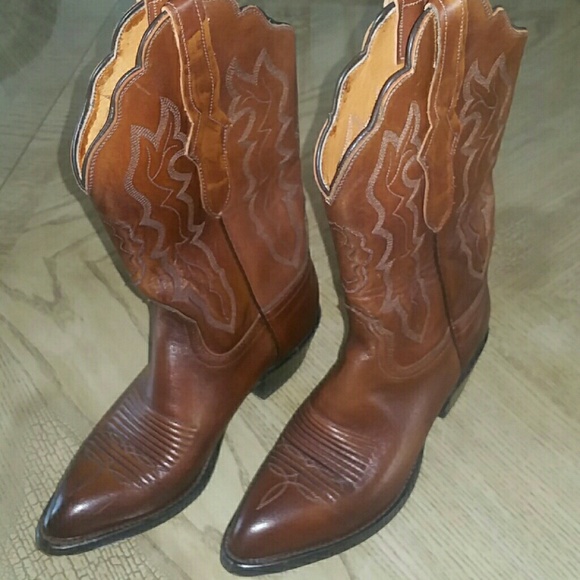 Ladies Lucchese 2000