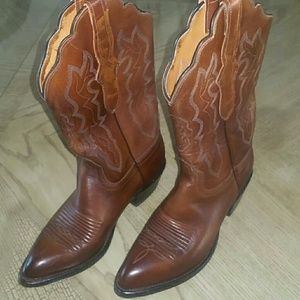 Ladies Lucchese 2000
