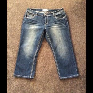 Like new denim capris