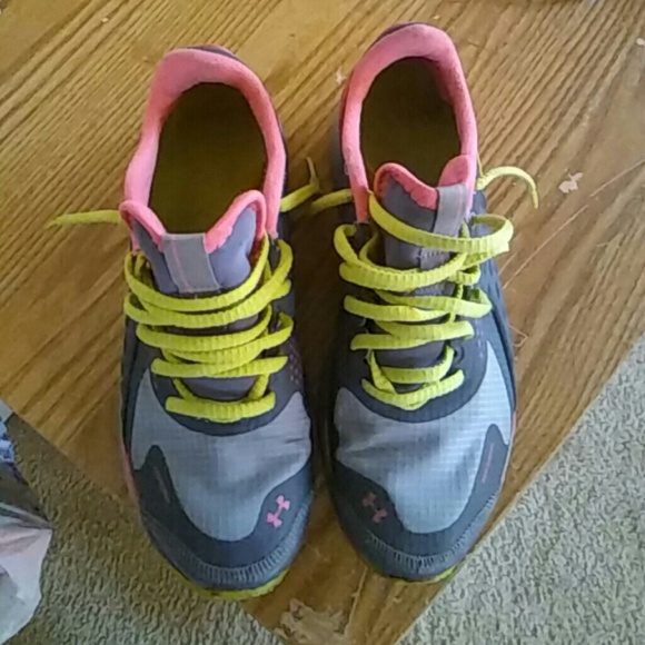 Under armour sneaker