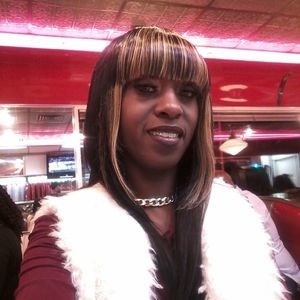 Meet your Posher, Evette