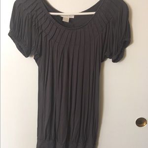 Grey pleated top
