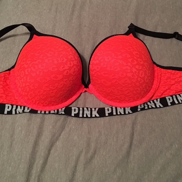 Victoria's Secret Pink Wear Everywhere Push Up Bra