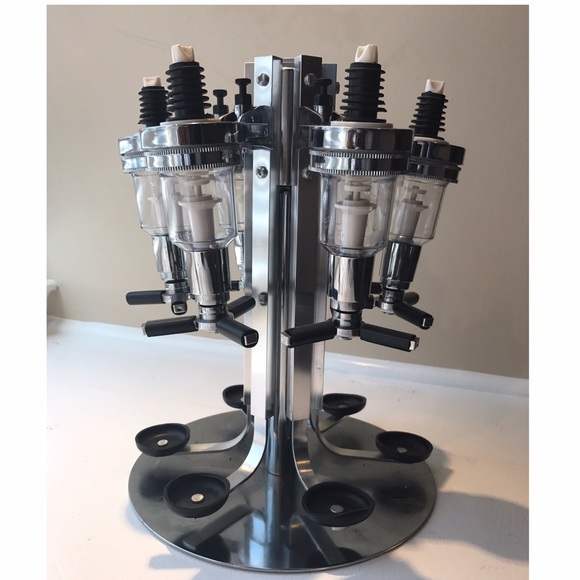 6-Bottle Rotary Liquor Dispenser
