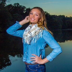 Meet your Posher, Brooke