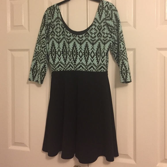 Girls fit and flare - Picture 3 of 4