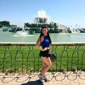 Meet your Posher, Carly