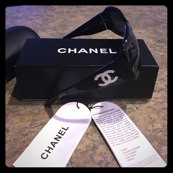 CHANEL mother of pearl sunglasses