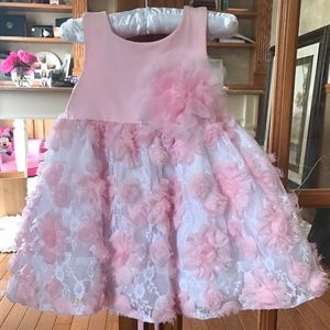 Beautiful Dress created by Kleinfield Bridal!