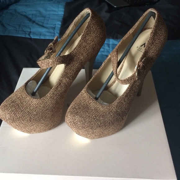Woman's shoes