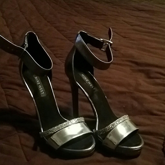 High heel shoes