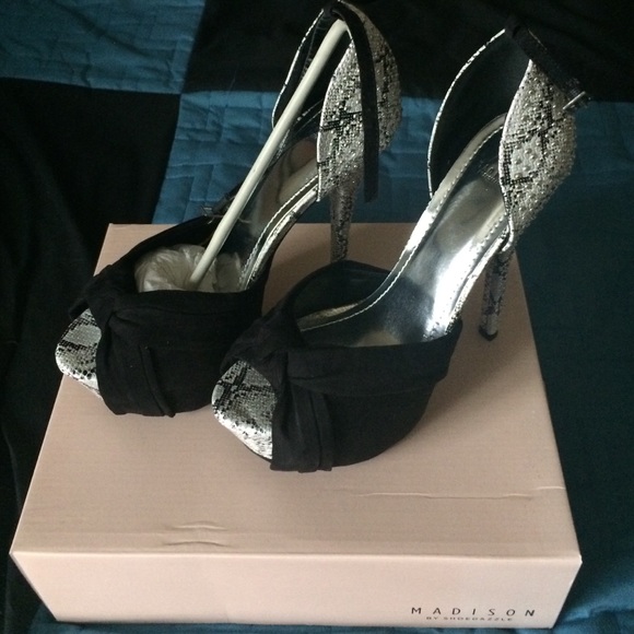 Woman's shoes