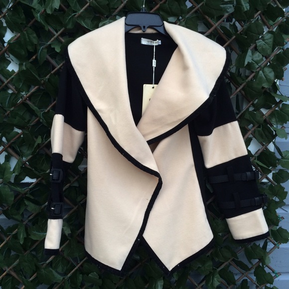 NWT Cream & Black Jacket