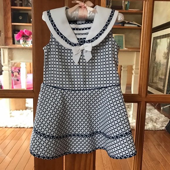 Beautiful matching overlay dress and coat - Picture 3 of 4
