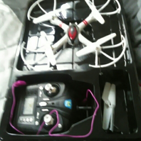 Two drones - Picture 2 of 3