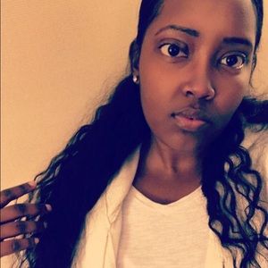 Meet your Posher, Alexis