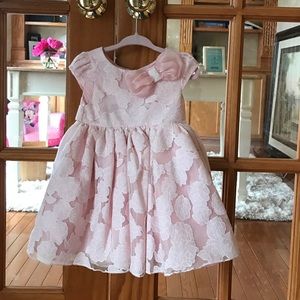 Gorgeous Kleinfeld children's dress!