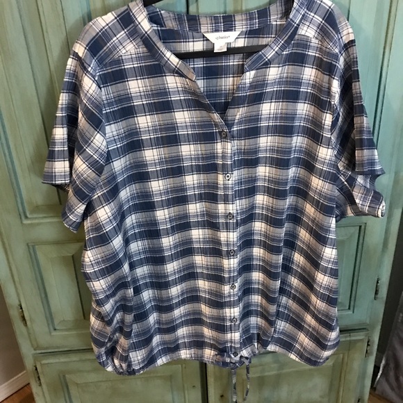 Short sleeve top with drawstring waist