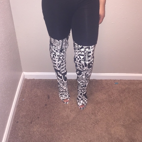 TOM FORD LIKE THIGH HIGH ABSTRACT BOOTS✨‼️