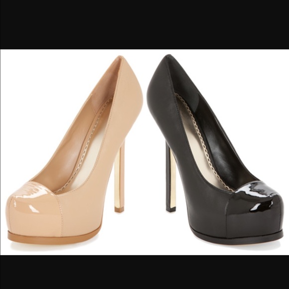 Sz8 Bebe Makaela heels in the color Natural, w/box